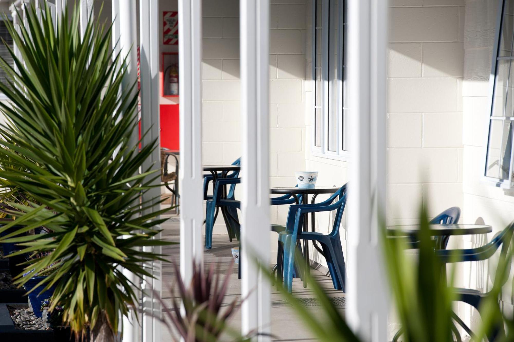 Kings Court Motel Whanganui Bagian luar foto